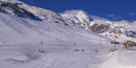 Candanchu Ski Resort, Pirineos Mountains, Huesca, Spain, Europe
