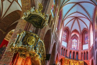 POZNAN, POL - NOV 27, 2018: Interior of Archcathedral Basilica of St. Peter and St. Paul in Poznan,
