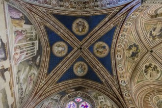 FLORENCE, TUSCANY/ITALY - OCTOBER 19 : Interior view of Santa Croce Church in Florence on October