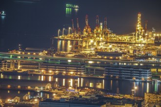 Keihin industrial zone which is visible from Yokohama Landmark Tower. Shooting Location: