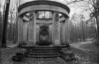 Germany, Eberswalde, 25.03.1992, War memorial in Eberswalde, Dedicated to our fallen, Europe
