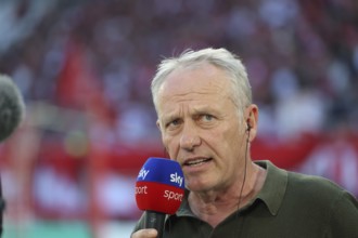 Coach Christian Streich (SC Freiburg) at the match of the 1st FBL: 23-24: 33rd Sptg. SC Freiburg, 1