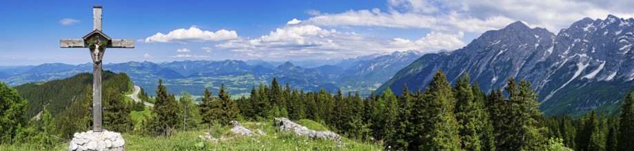 Panorama from Ahornbüchsenkopf to Salzburg, Salzachtal, Salzburg Alps, Dachstein, Tennengebirge