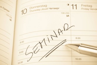 One date is entered in a calendar: Seminar Austria