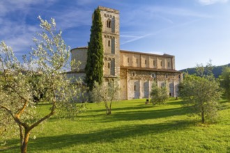 Sant Antimo Abbey near Montalcino, Tuscany, Italy, Europe