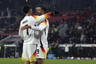 Goal scorers among themselves: Kai Havertz (Arsenal FC) celebrates his colleague Tim Kleindienst