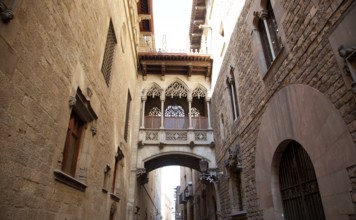 Barcelona Palau generalitat arch corridor in gothic Barrio