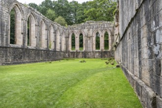 Fountains Abbey, North Yorkshire, England, United Kingdom, Europe
