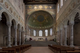 Ravenna, Basilica di Sant' Apollinare in Classe, view to the east into the choir apse