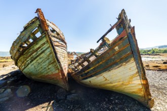 Europe, Scotland, Isle of Mull, ship graveyard near Salen, boat, boats, wreck, rust, rusted, rusty