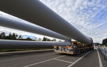 Ready to go, the 68-metre-long rotor blade is attached to the 138-tonne self-propelled transporter