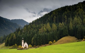 The small and beautiful church of Saint John, Ranui, Chiesetta di san giovanni in Ranui Runes South