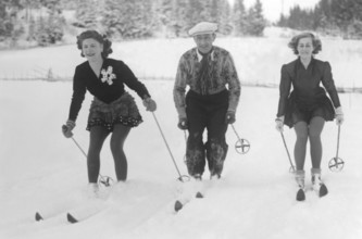 Skiing in the 1940s. The three individual skiing champions Britta Råhlén, Sven Selånger and Britta