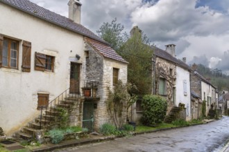 Street with historical houses in Noyers (Noyers-sur-Serein), Yonne, France, Europe