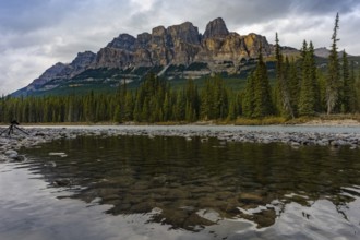 Beautifull sunset under Castle Mountain