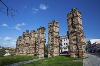 Los Milagros Aqueduct, Merida, Roman aqueduct, Extremadura, Spain, Europe