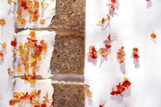 Sandwiches made from bread and cheese to the smell of spring