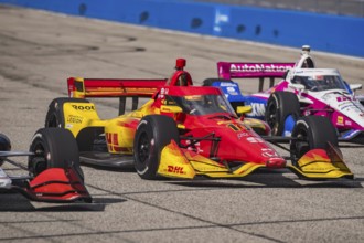 NTT INDYCAR SERIES driver, ALEX PALOU (10) (ESP) of Barcelona, Spain races through the turns during