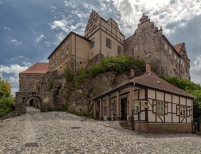 Quedlinburg is a town located north of the Harz mountains, in the district of Harz in the west of