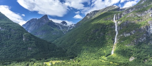 The Kjenndalsbreen is part of the Jostedalsbreen, one of the largest glaciers in Norway, and forms