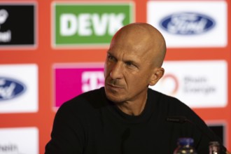 Gerhard Struber (1.FC Köln, Haed Coach), 2nd Bundesliga, 1. FC Köln, Hamburger SV on 02/08/2024 at