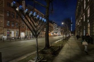 Germany, Berlin, 02.01.2025, Hanukkah candlestick New Synagogue, Oranienburger Straße, view to the