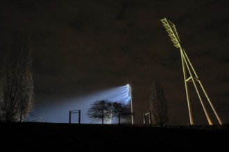 Germany, Berlin, 13.02.2024, Mauerpark, Cantianstadion in floodlight, floodlight masts, stadium,