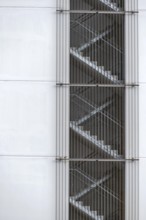 Feuertreppe mit Stäben, Symbol für Brandschutz, Fluchtweg, Österreich