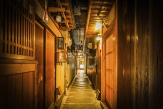 Back alley of the Kyoto Pontocho. Shooting Location: Kyoto
