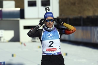 Franziska Preuß (SC Haag) at the shooting range at the IBU Biathlon World Championships Lenzerheide