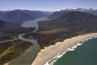 Mouth of the Kaipo River at Kaipo Bay, Fiordland, New Zealand, Oceania