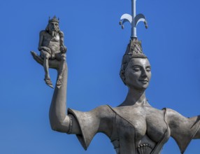 Royal figure on the right hand of Imperia, a rotating, nine-metre-high concrete statue in the port