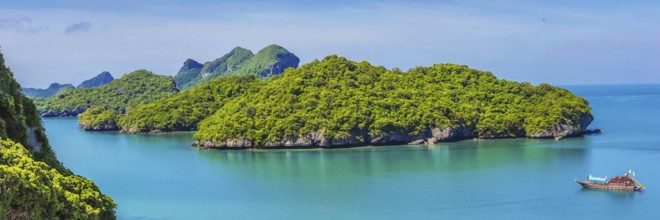 Angthong national marine park, koh Samui, Suratthani, Thailand. Asia. Web banner in panoramic view