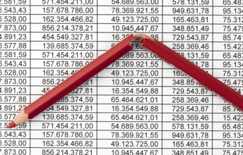 Red pencil and an analysing sheet