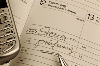 An appointment is entered in a calendar: Tax audit Austria