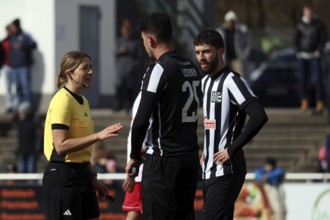 FIFA referee Karoline Wacker (Backnang) warned Fabio Liserra (FC 08 Villingen) to slow down in