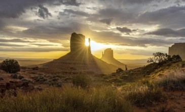 Early morning in the famous Monument Valley in Arizona, USA, North America