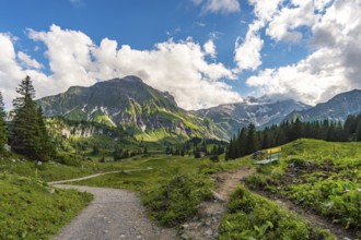 Fantastic hike in the beautiful Lechquellen Mountains - Warth-Schröcken - Bregenzerwald in