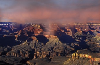 Thunderstorm timing at Gran Canyon Arizona, USA, North America