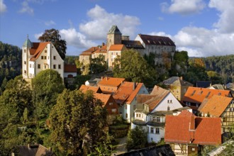 Hohnstein Castle in autumn, Dresden, Saxony, Germany, Saxon Switzerland Dresden, Saxony, Federal