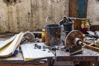 Old dilapidated workbench Lost Places