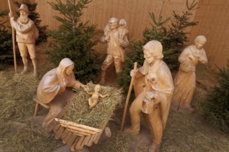 A life-size hand-carved nativity scene scene can be seen in Strobl in the Saltkammergut region