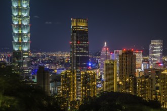 Taipei night view seen from the Xiangshan Taipei. Shooting Location: Taiwan, Taipei