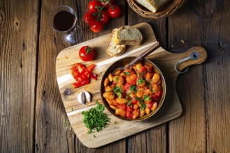Rustic giant beans with fresh tomato sauce