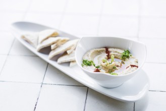 Hummus houmous middle eastern vegetarian veggie healthy snack food