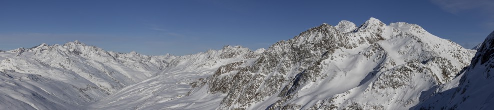 Ötztal Alps with Vernagt and Wildspitze, view from Grawandjoch, Schnalstal Valley, South Tyrol,