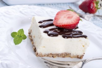 Strawberry chocolate cheesecake