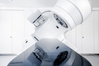 Cancer therapy, advanced medical linear accelerator in therapeutic oncology for the treatment of
