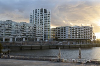 Modern residential and commercial building, Strandkai, Überseequartier, Hafencity, Hamburg,