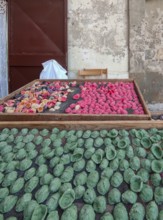 Colourful fresh pasta orecchiette for sale, Bari, Apulia, Southern Italy, Italy, Europe
